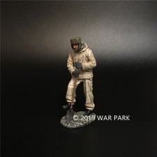 WAR PARK MINIATURES 1:30 WW2 GERMAN KH054 PANZERGRENADIER ENGINEER CLEARING ROAD