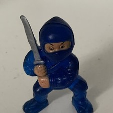 SOMA NINJA 1986 VINTAGE 5 CM PVC RARA MINIATURA FIGURINA DA COLLEZIONE IN BLU