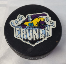SYRACUSE CRUNCH AHL OFFICIAL HOCKEY PUCK IN GLAS CO CANADA VINTAGE MEMORABILIA