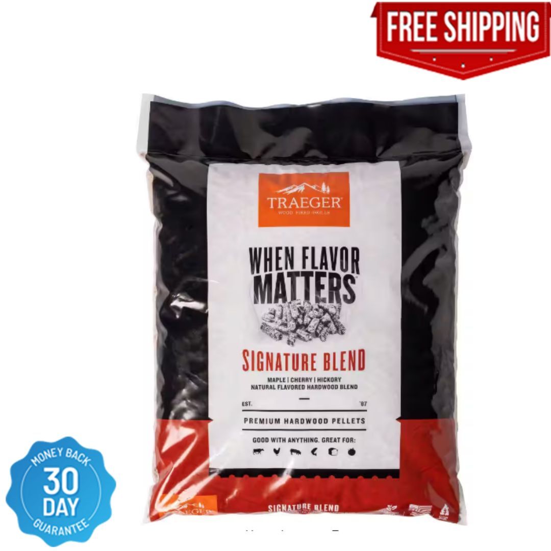 Traeger 20 lb. Bag Signature Blend All-Natural Wood Grilling