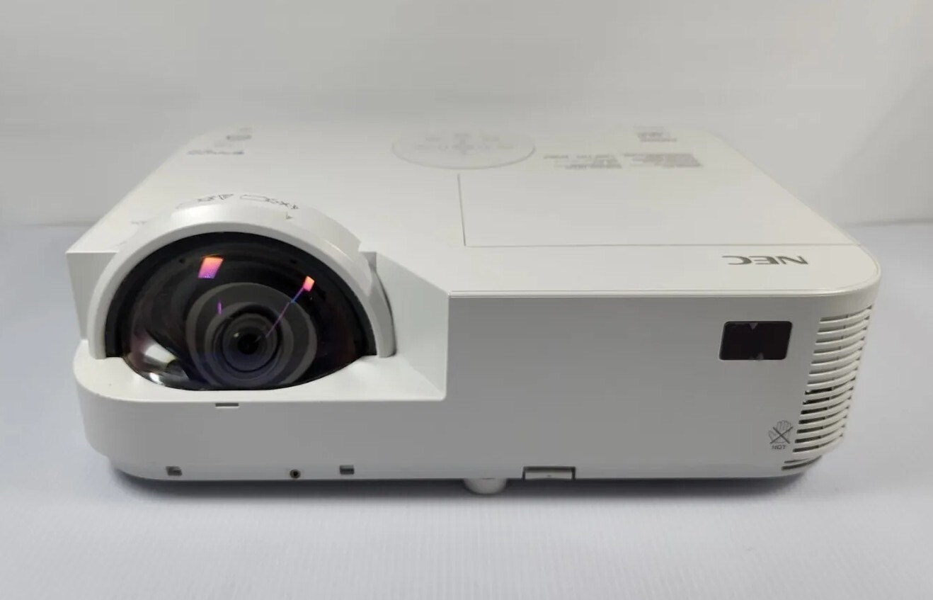 NEC NP-M353WS Portable WXGA Short Throw 