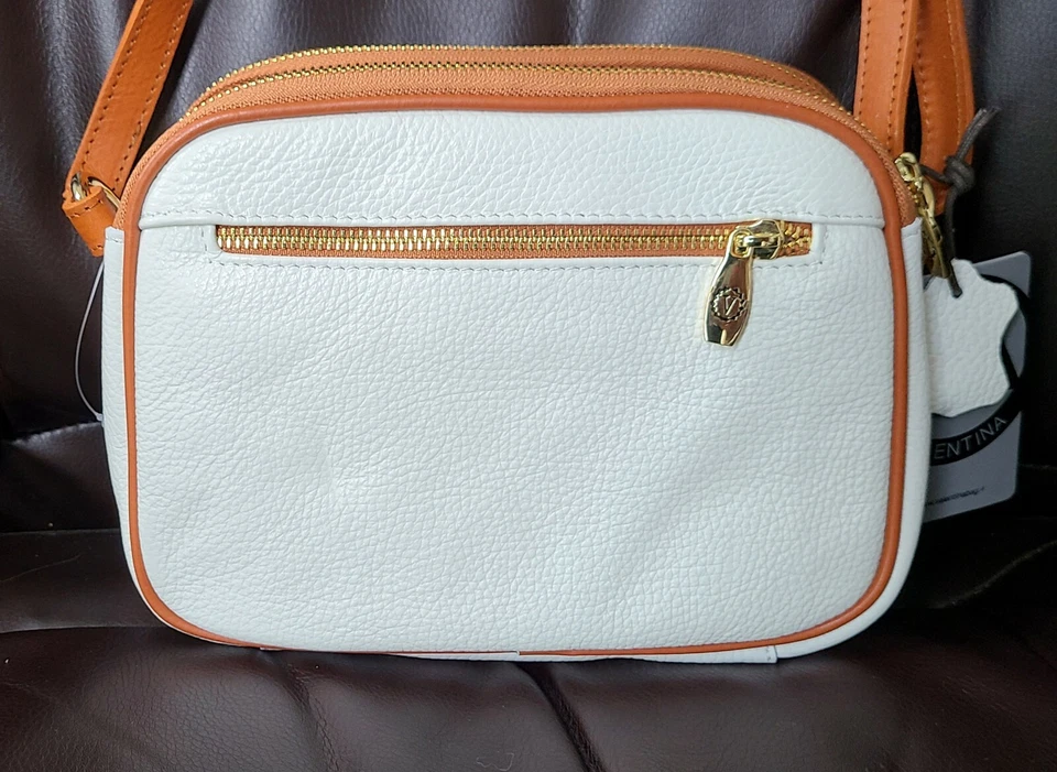 Bandolera VALENTINA Hecha en Italia Cuero Guijarro Triple Entrada Blanca Precio de venta sugerido por el fabricante 199,99 USD Foto 4 de 4