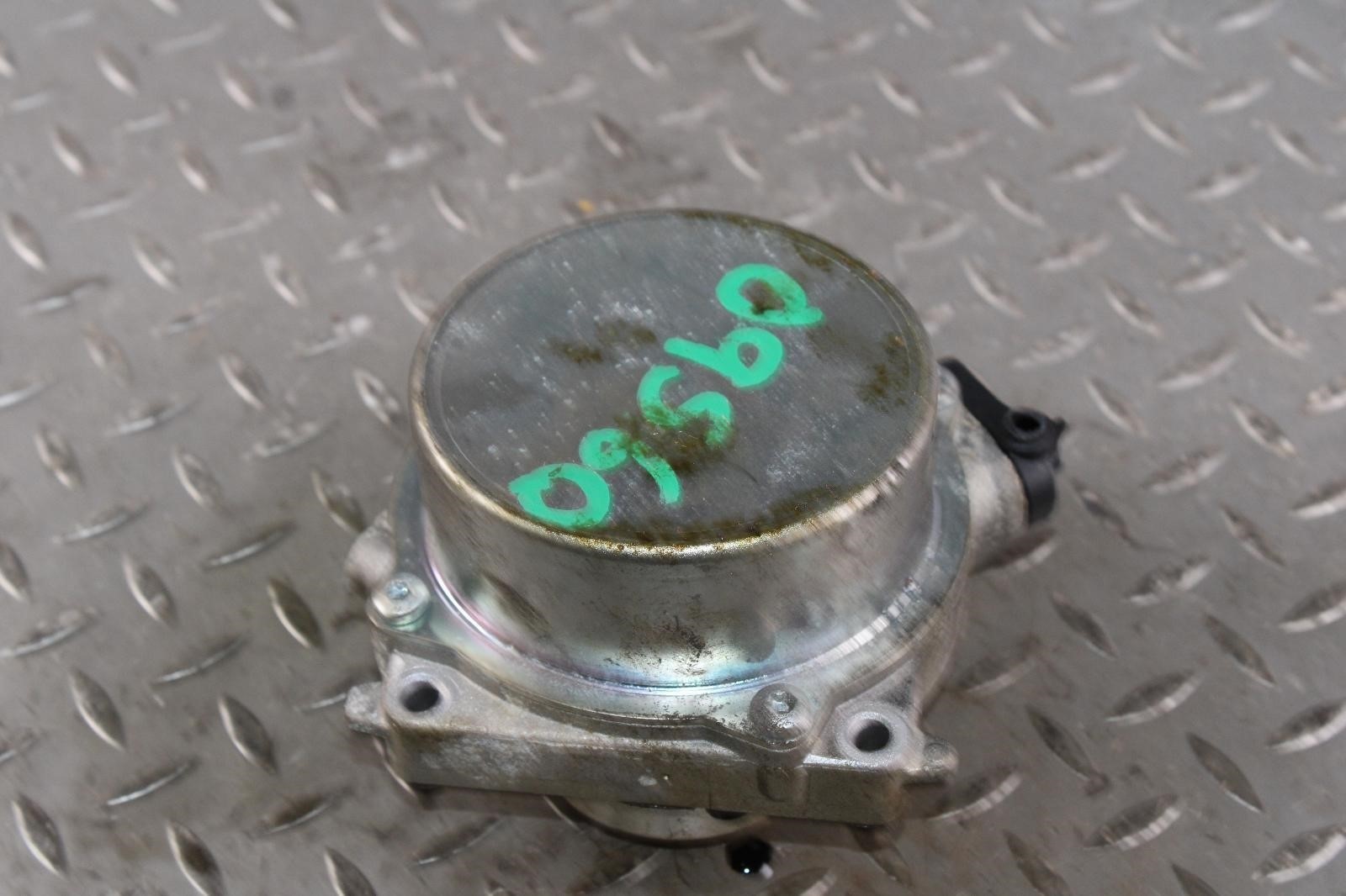 14-17 Ghibli 3.0L Turbo Motor Engine Vacuum Pump Hydraulic Assembly Factory OEM