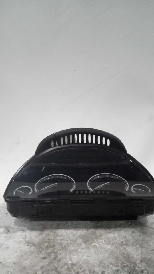 2015 BMW 535I Speedometer Gauge OEM Black 126K Miles NJ25-20059-491405 - Image 2 of 4