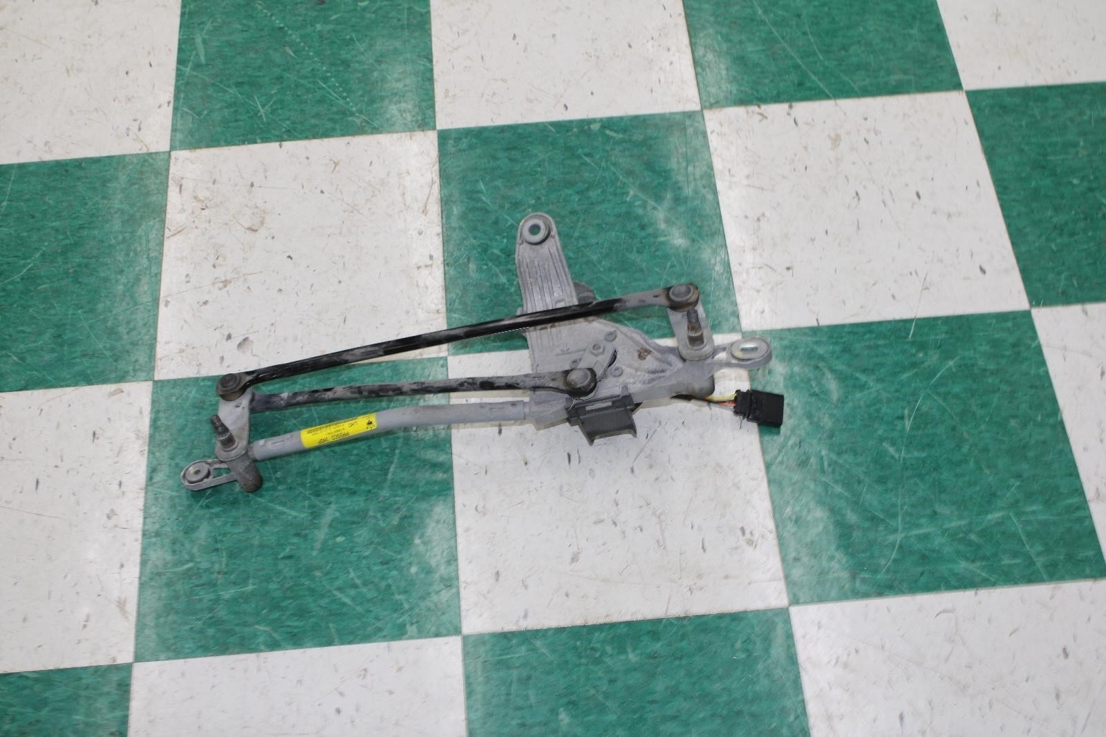 14-24 Ghibli Front Windshield Wiper Motor Linkage Assy Actuator Factory OEM OE