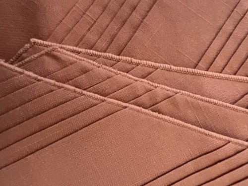 Set of 5 Cotton Blend Placemats Peach Rectangle 17.5" long Solid Tuck Pattern - Picture 2 of 8