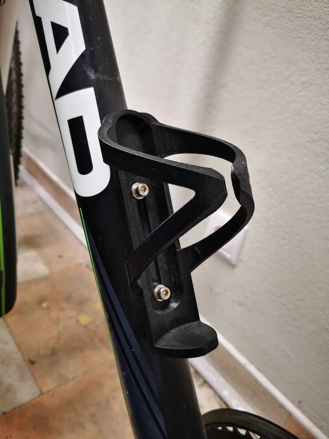 MTB Bottle Holder - Durable Bike Bottle Cage for Mountain Bi
