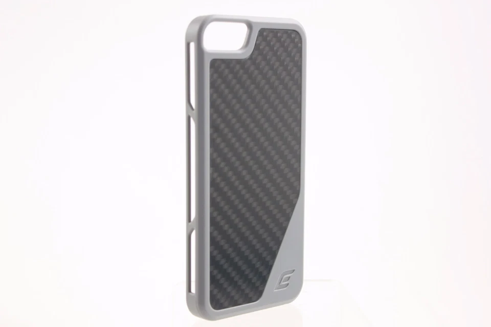 Funda Element Flight 5 para iPhone 5/5S - Gris con Fibra de Carbono Mate Foto 2 de 4