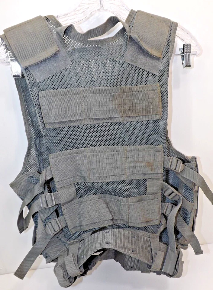 Chaleco táctico ajustado UTC camuflaje mediano Foto 2 de 4