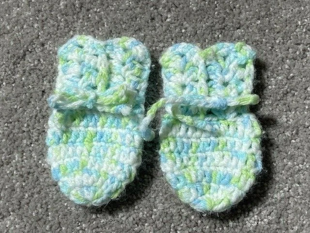Lot of Crochet Baby Sweater Hat Mittens Booties Green - Image 3 of 4