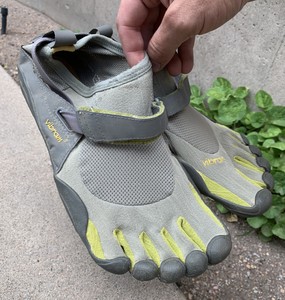 barefoot 5 finger shoes