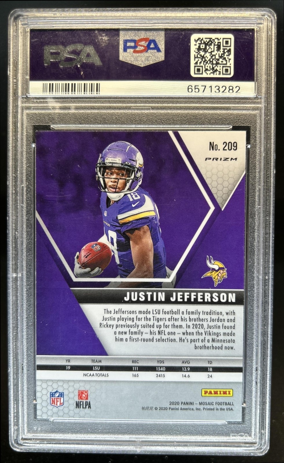 2020 Panini Mosaic Justin Jefferson RC Prizm Camo Pink #209 Vikings PSA 10 view 2