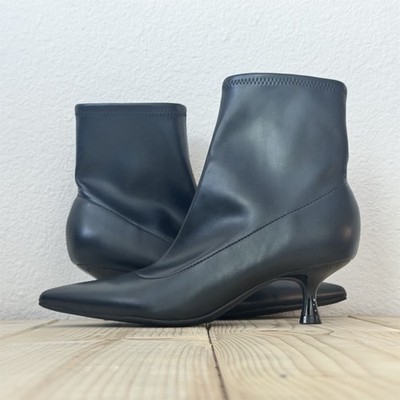 Elegant Unisa Black Ankle Bootie Kitten Heel Zip Pointed Toe Boots