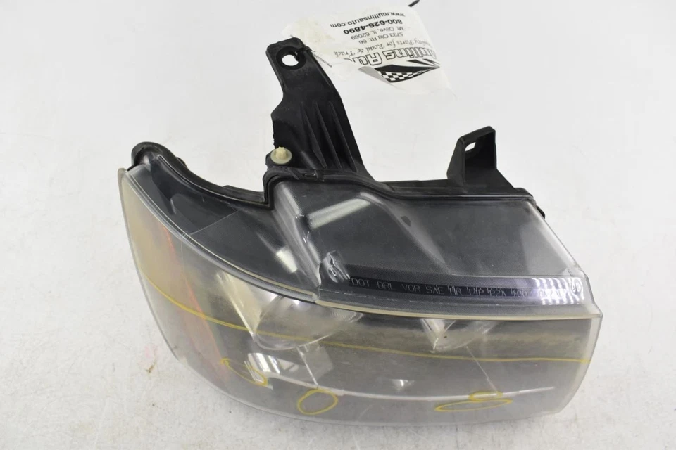 Chevrolet Tahoe 2011 conjunto de faros para pasajero derecho - usados, arañazos Foto 2 de 4