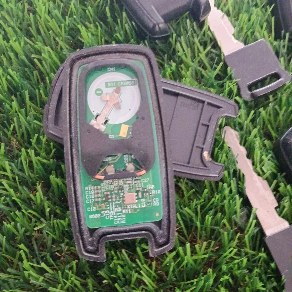 SUZUKI SWIFT ZC71S JDM OEM SMART KEY FOB 5PCS LOT Foto 4 de 4