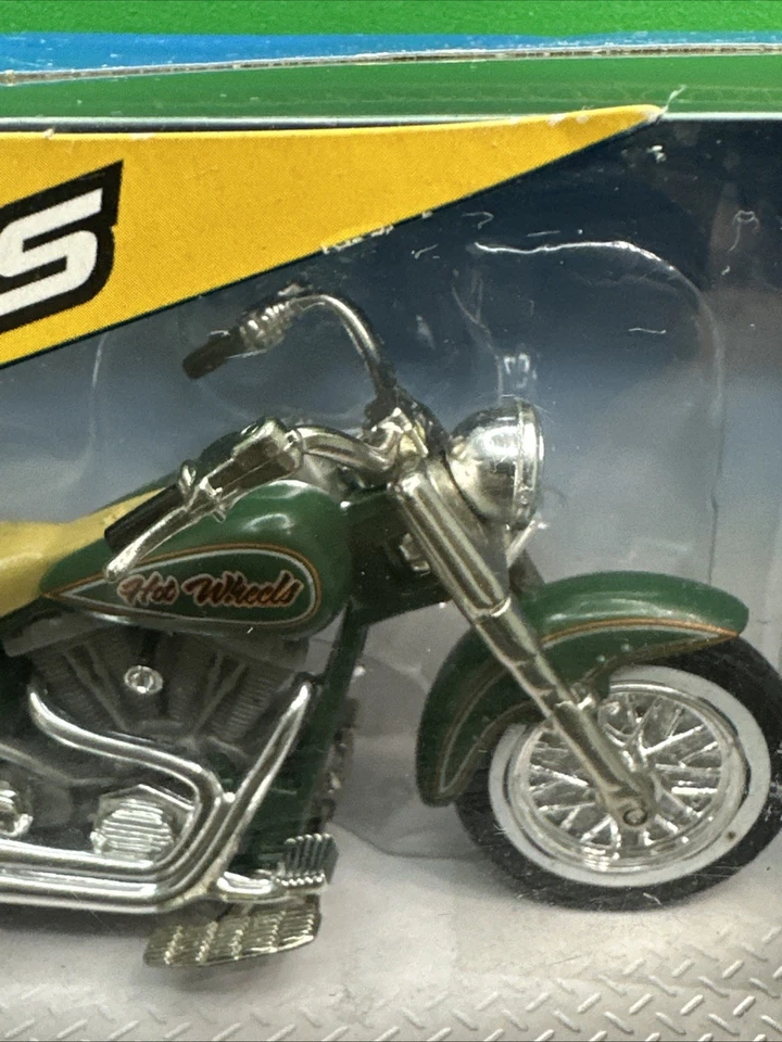 Коллекционный уличный велосипед Hot Wheels 2008 Motorcycles Street Power Fat Ride зеленый - Изображение 2 из 4