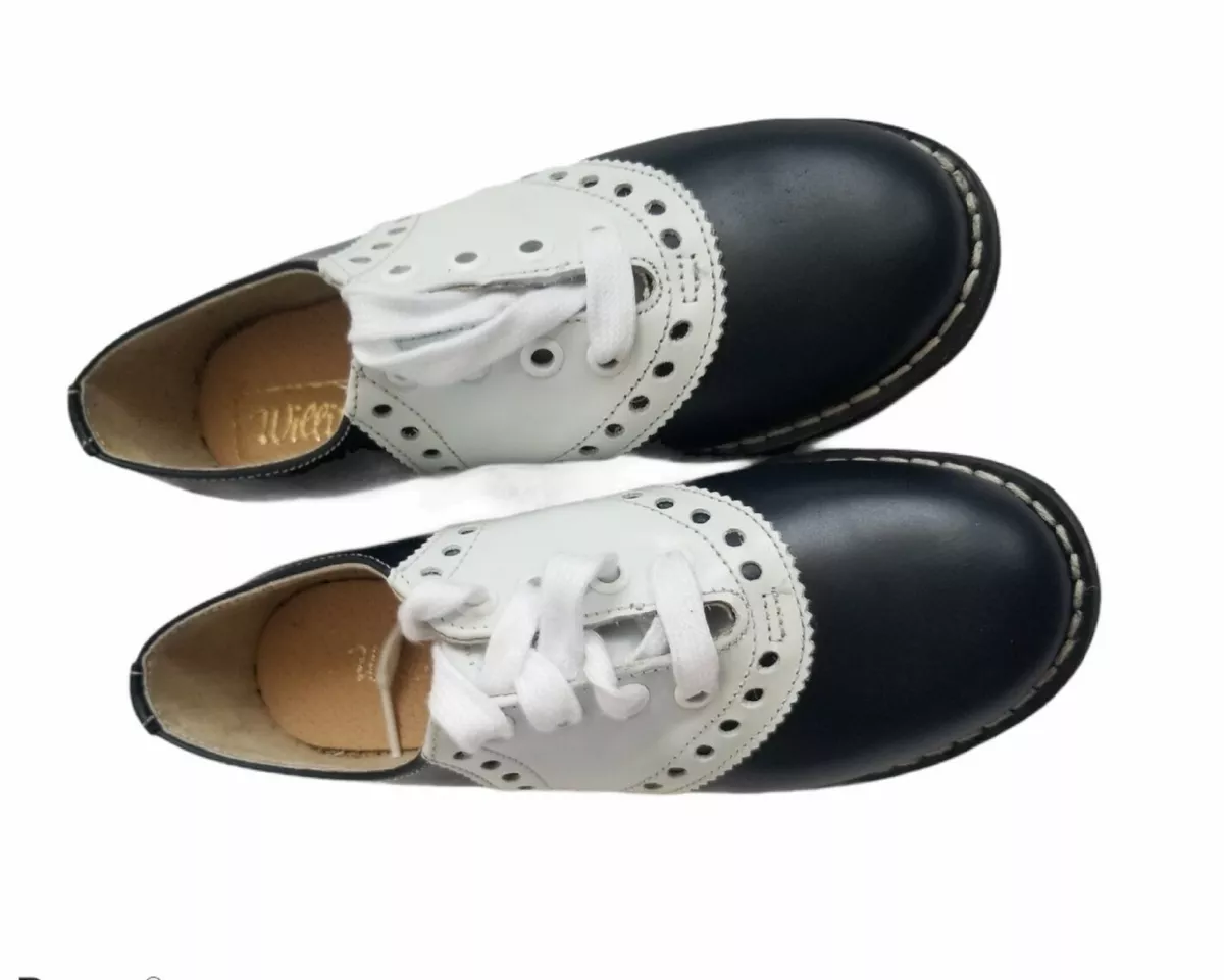 Navy white hotsell saddle oxford shoes