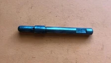 *NOS* 228794-SINGER BOBBIN WINDER SPINDLE *FREE SHIPPING*