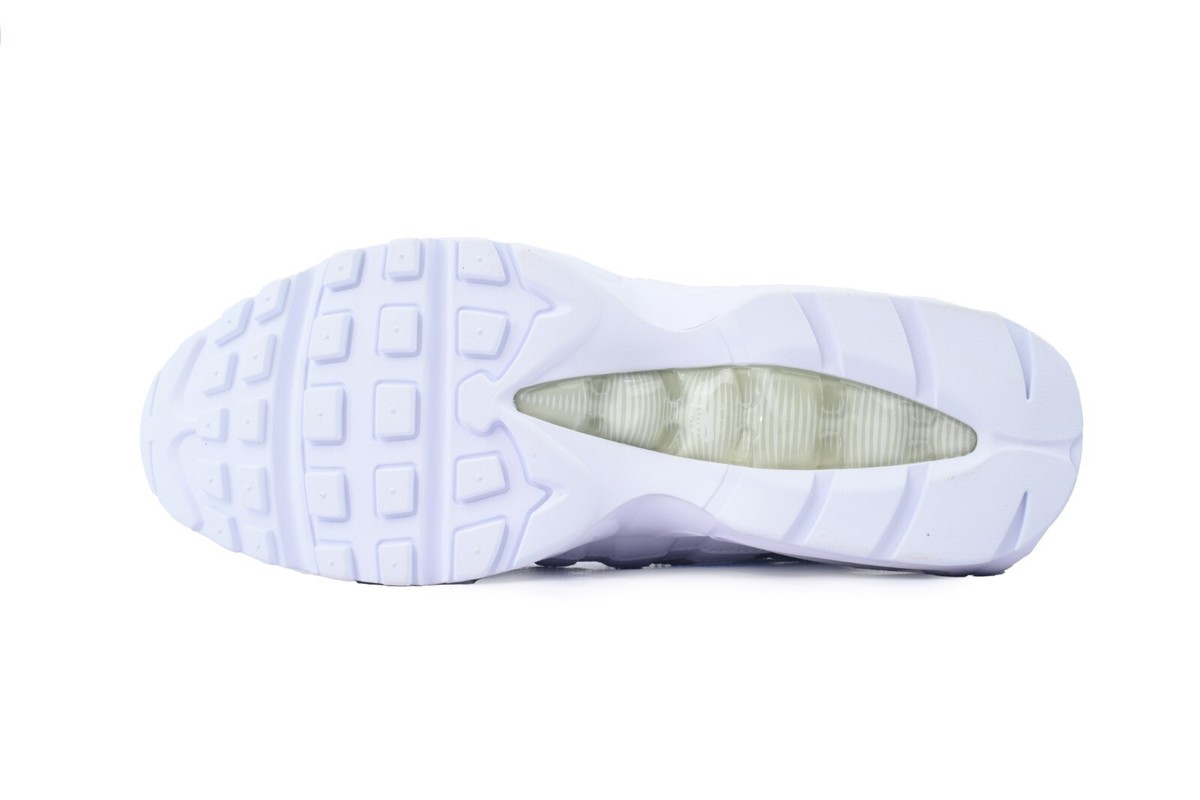 【新品未使用】Nike Air Max 95 CT1268-100 ホワイト 白 Amazon | [ナイキ] AIR MAX 95 ESSENTIAL ホワイト 白 CT1268