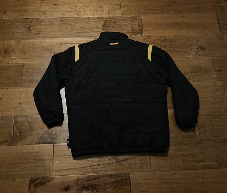 Abrigo chaqueta de invierno Y2K Iowa Hawkeyes Nike Team aislado acolchado - XLarge para hombre Foto 4 de 4