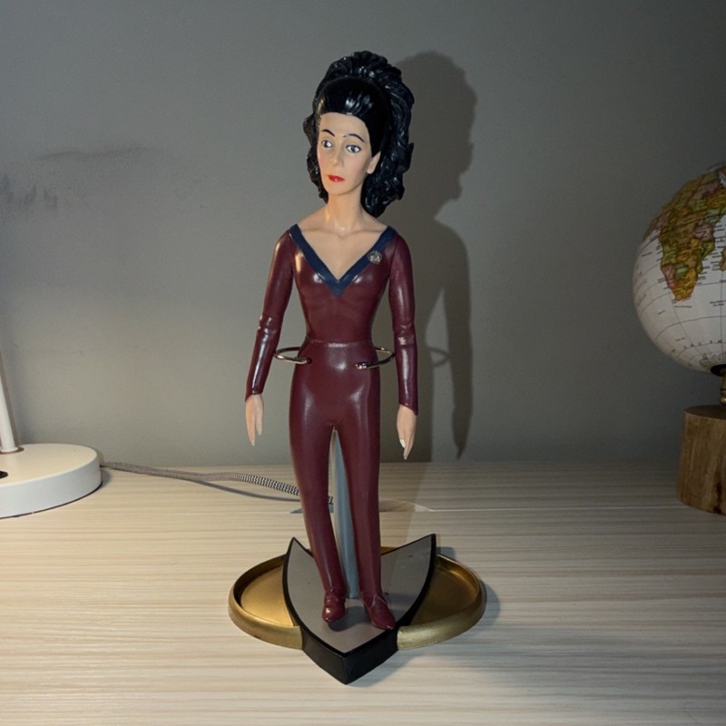Star Trek 1992 Lt Deanna Troi Vintage Figure Science Fiction Collectable w/Stand