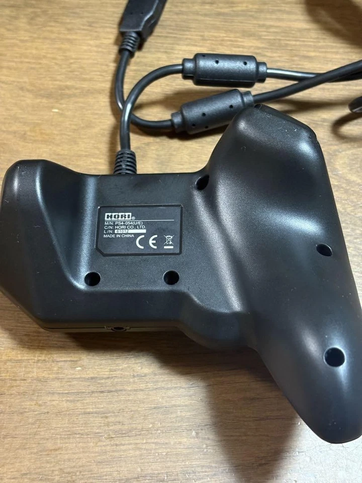 HORI Tactical Assault Commander G1 for PS4 PS3 Gaming Controller Japan Used - Image 3 of 4