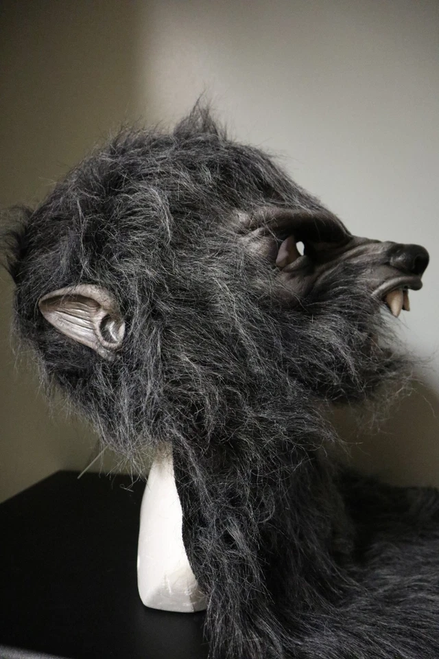 Werewolf Beast - Zagone Studios "Howler Wolf" Adult Grey  Moving Mouth Mask - Image 4 of 4