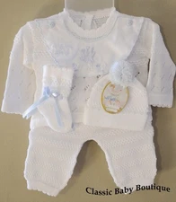 NWT Will'beth White Blue Knit Welcome 4pc Set Preemie Baby Boys Pom Hat Booties