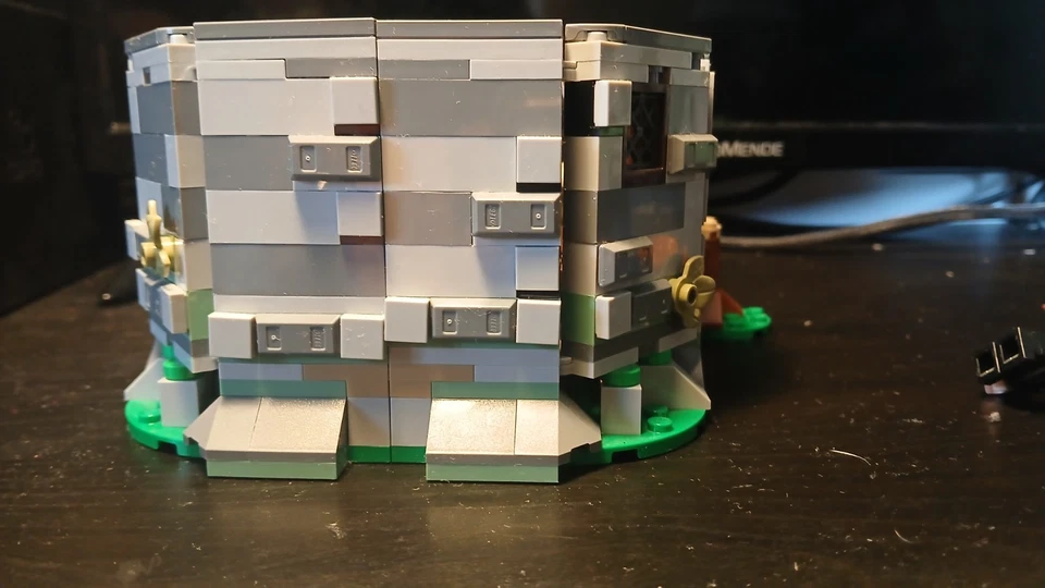 LEGO Harry Potter 76428 Hagrid's Hut: An Unexpected Visit, foto 3 di 5
