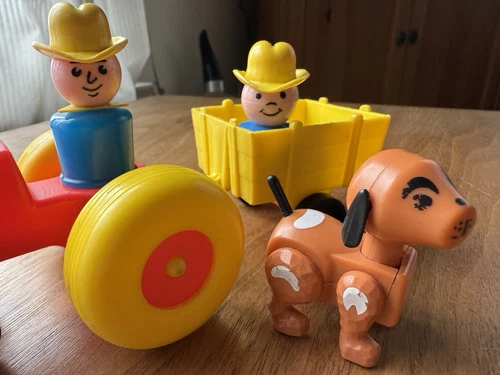 Vintage Fisher Price Little People Play Family Farm Tractor+Cart, DOG-Farmer LOT
