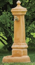 FONTANA DA ESTERNO C/RUBINETTO IN RESINA ROTAZIONALE INDISTRUTTIBILE h 120 cm