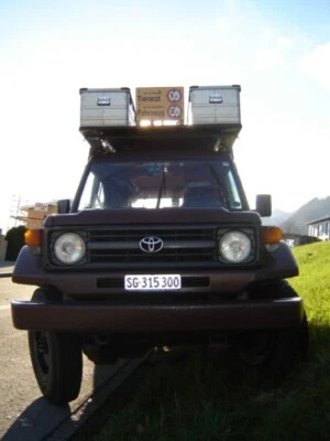 Toyota Land Cruiser J7 - Bild 1 von 4