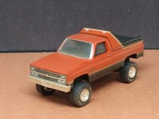 1984 CHEVY CHEVROLET SCOTTSDALE K-10 4X4 PICKUP TRUCK 1/64 SCALE LIMITED EDITION