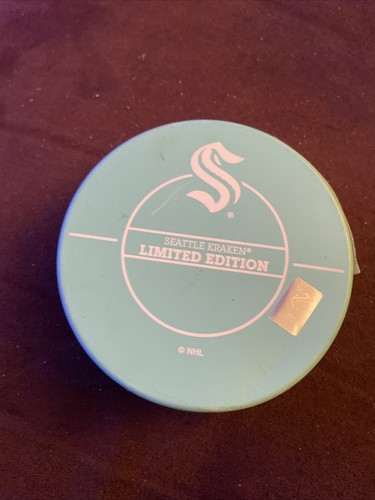 SEATTLE KRAKEN Los Angeles LA Kings Souvenir Matchup Game PUCK 12/16/23 - Picture 2 of 2