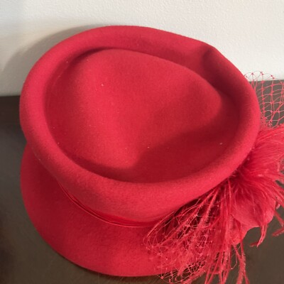 August Wool Red Derby Hat Bucket Top KY Derby Style Horse  display picture 3
