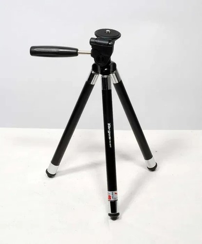 Targus TG-42TT Universal Travel Camera Tripod - Range 11" (collapsed) to 42" - Picture 2 of 8