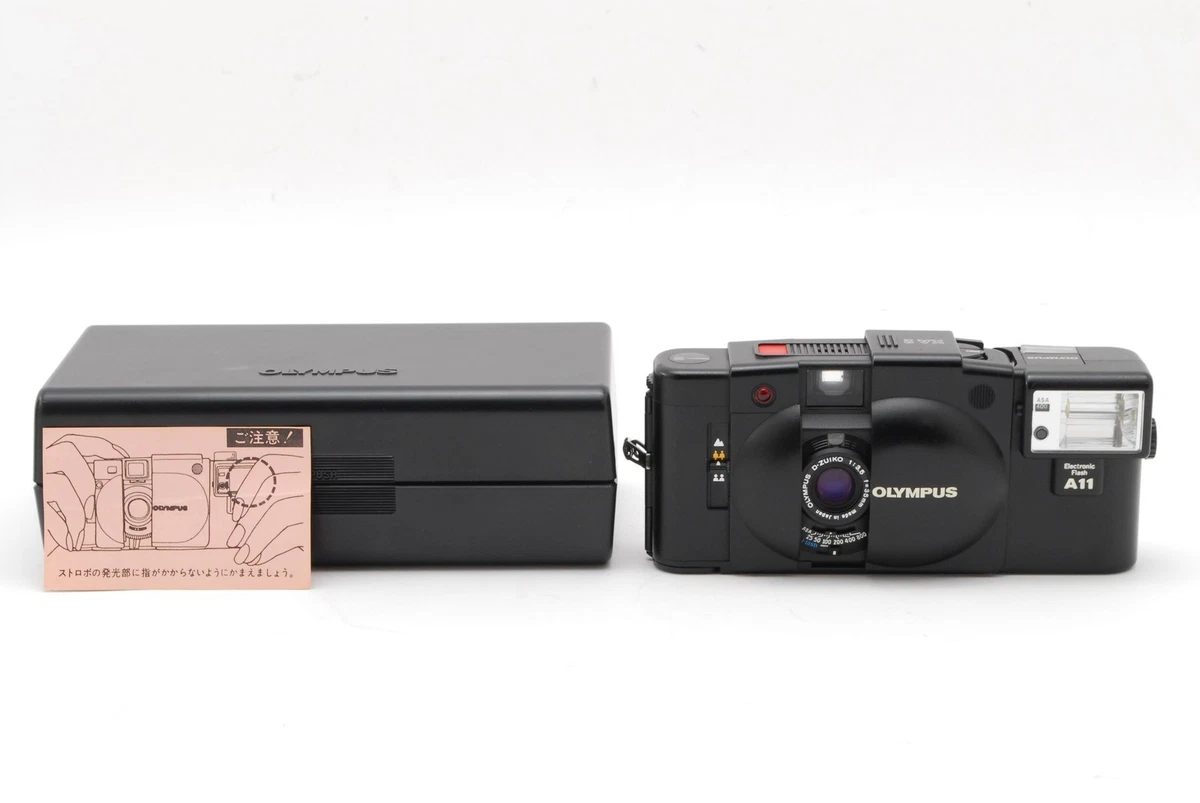 Olympus XA 2 + Flash A11 Rouge rare avec notices + Piles Neuve Testé