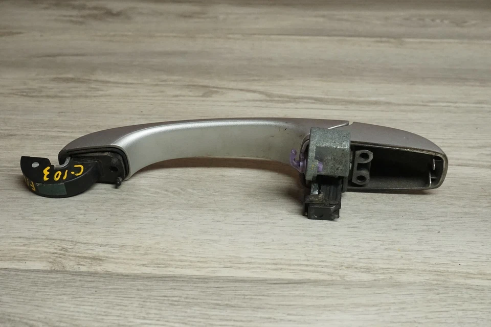 PLATA VOLKSWAGEN ROUTAN 2011 PASAJERO DELANTERO DERECHO EXTERIOR MANIJA OEM Foto 3 de 4