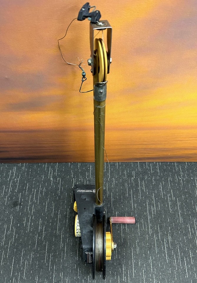 Penn Fathom Master 600 Boom Downriggers, Rod Holder, Pole & Tip eBay