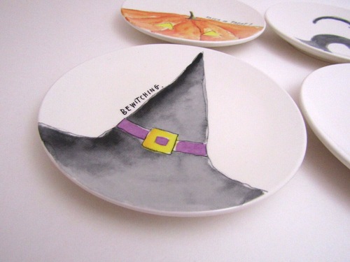 Nuevo con Tag Rae Dunn Magenta Halloween 6" Platos Bruja Gato Calabaza Búho Set de 4 - Imagen 5 de 8