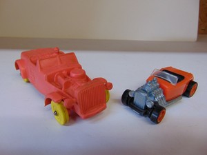 Vintage-Hot-Rod-Rubber-Toy-and-1993-Hot-Wheels