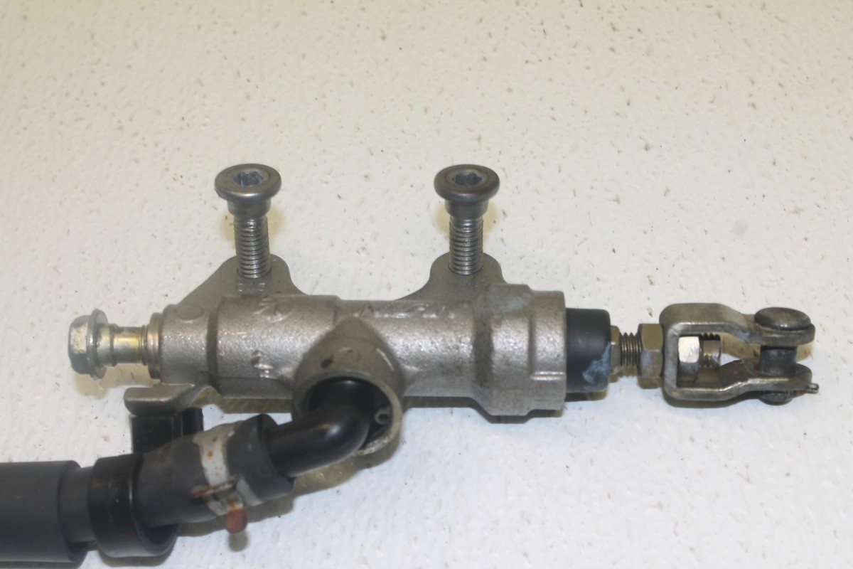 95-97 KAWASAKI NINJA ZX-6R ZX 600 ZX6 REAR BACK BRAKE MASTER
