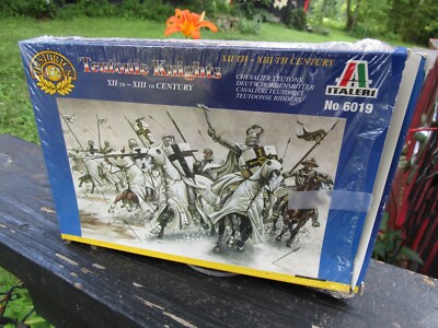 Italeri Historics 34 Model figurines Teutonic Knights 1''72, 1999 6019 