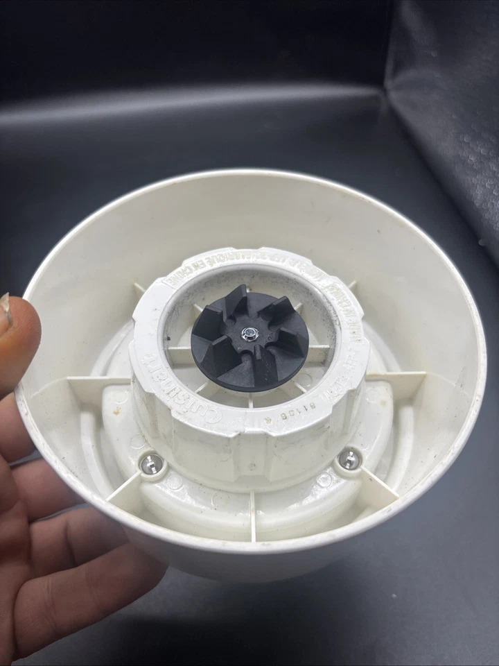 Cuisinart AFP-7 Food Processor Replacement Part GEAR SPINDLE BASE - Image 4 of 4