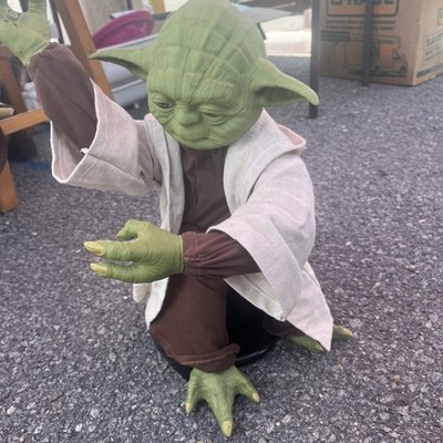 Star Wars Spin Master Legendary Yoda Interactive Jedi Training Master