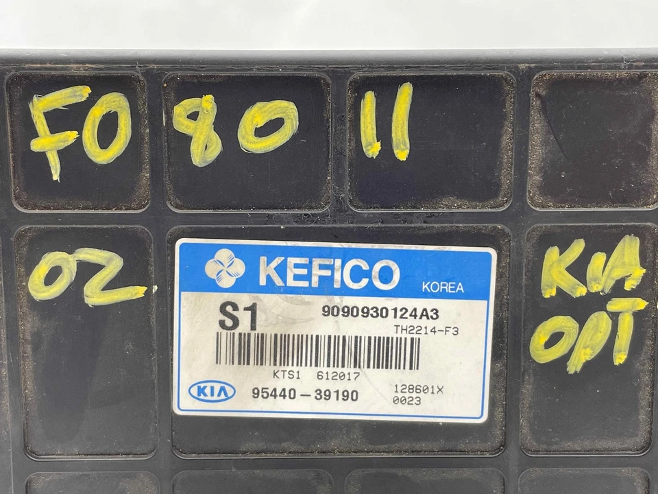 Módulo de control informático de transmisión TCM TCU 2002 KIA OPTIMA OEM 95440-39190 Foto 2 de 4