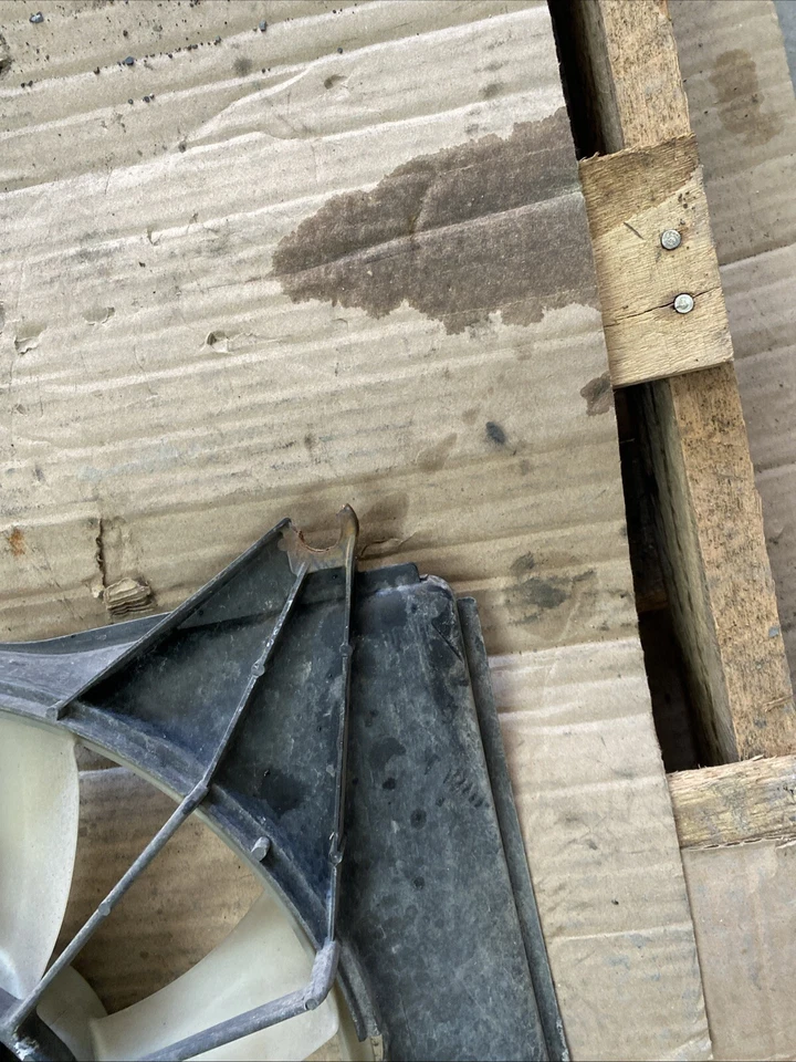 Radiator Fan Motor Fan Assembly 2008 2009 2010 2011 2012 2013 3.6 TRIBECA - Image 4 of 4