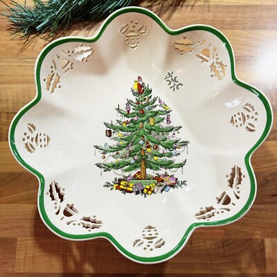 Rare Vintage Spode Christmas Tree Design Pierced Scallop Edge Footed Fruit Bowl.