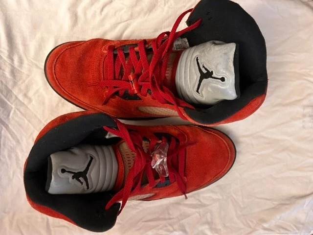 Jordan shop bull 12