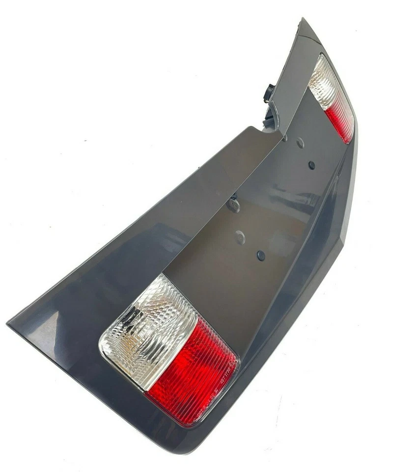 OEM Rear Back Up Lamp License Plate Assembly Stealth Gray For 03-07 Cadillac CTS Foto 2 de 4